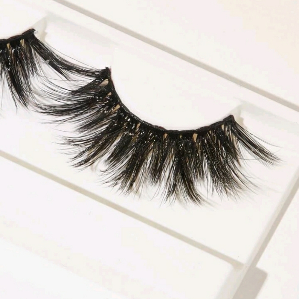 - - 2 pairs cat eye full lush lashes w glue & brushes ready to wear new